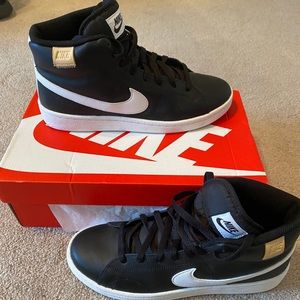 Women’s barely worn Nike Court Royale 2 high top sneakers